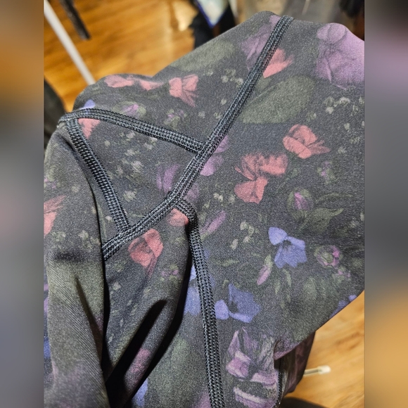 Lululemon wunder under tight luxtrme frozen floral multi leggings - Picture 6 of 6